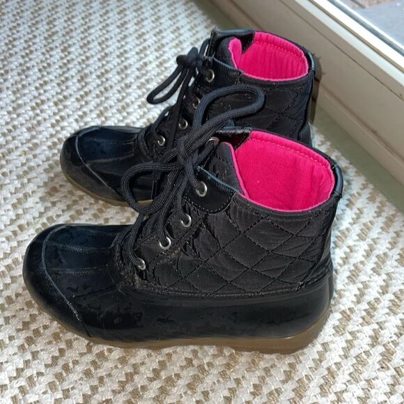 Girls Sperry Boots no laces - Picture 2 of 15